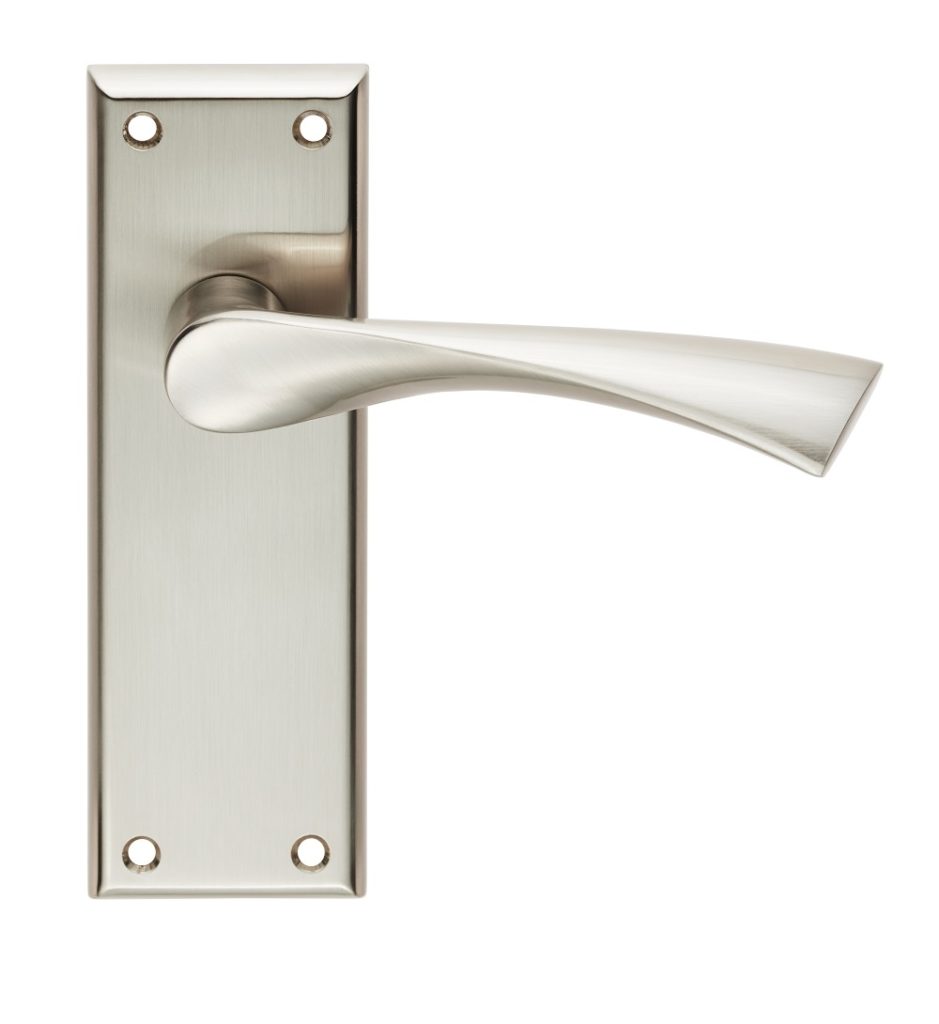 Venti Lever on Latch Backplate