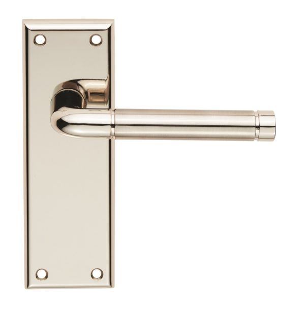 Quaranta Lever on Latch Backplate